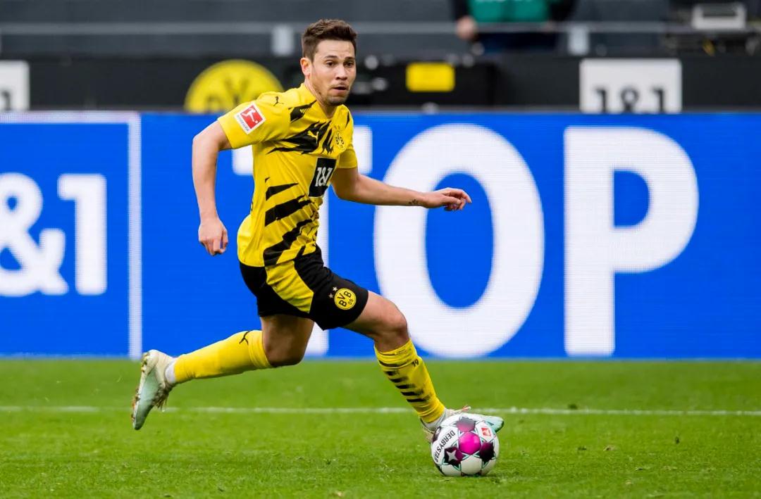 انضم أكسل فيتسل إلى تشكيلة بلجيكا في يورو 2020 رغم الإصابة